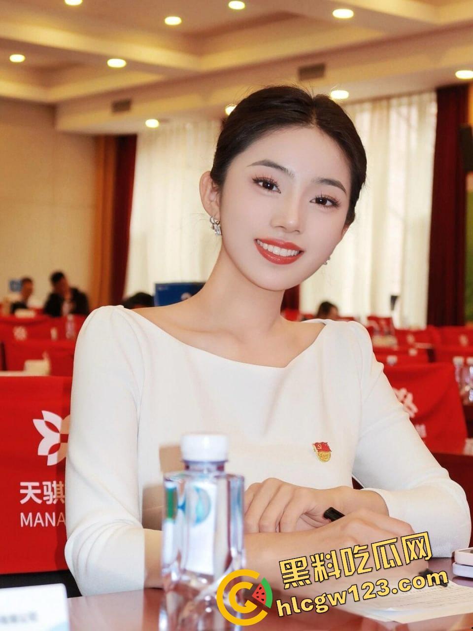 山东警花【林玉怡】这波卧床刑侦，玩得真他妈专业，靠睡混进刑侦队，3年上位路线图曝光！-1