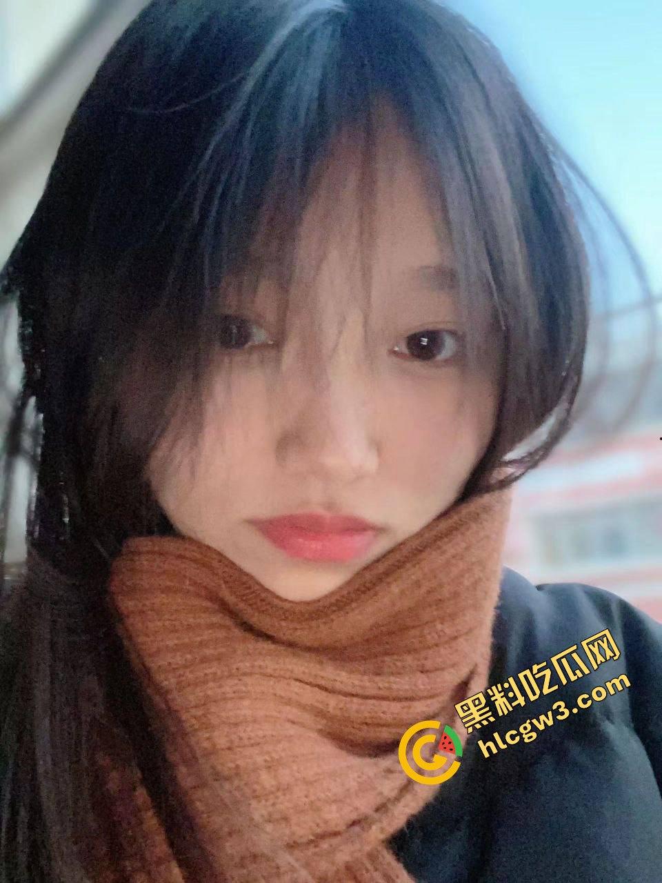 湖南名族职业学院反差学生妹『于酥雯』遭渣男绿帽分手 倾诉闺蜜后 不雅性爱被男友曝光！独家首创！-4