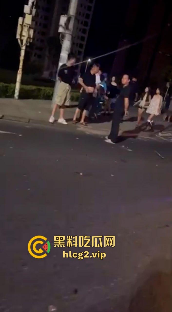 这哪里是开的太快是飞低了 时速过快致花季少女当场断腿身亡-5