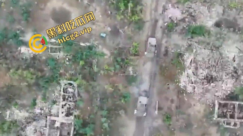 乌军装甲车突袭未果！俄罗斯空降旅强势反击，坦克全灭！】-5