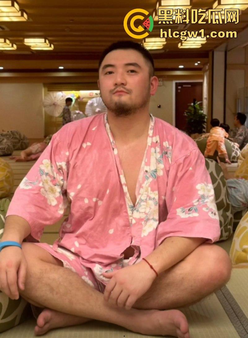 独家曝光！gay圈网红【萌熊小叔】被曝付费卖肛 张口就要666 大尺度聊天记录被扒-5