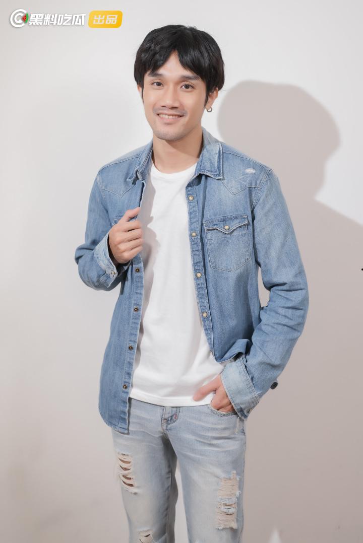 黑料吃瓜网出品-《江南第一小屌童锦程798&吴柳芳之花小龙&王老师爱情故事》全集!-4