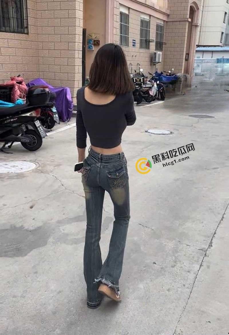 苏州大学医学院 性感女大学生『黄欣晨』小粉穴 蜜桃臀 与多金男友性爱 视频流出-2