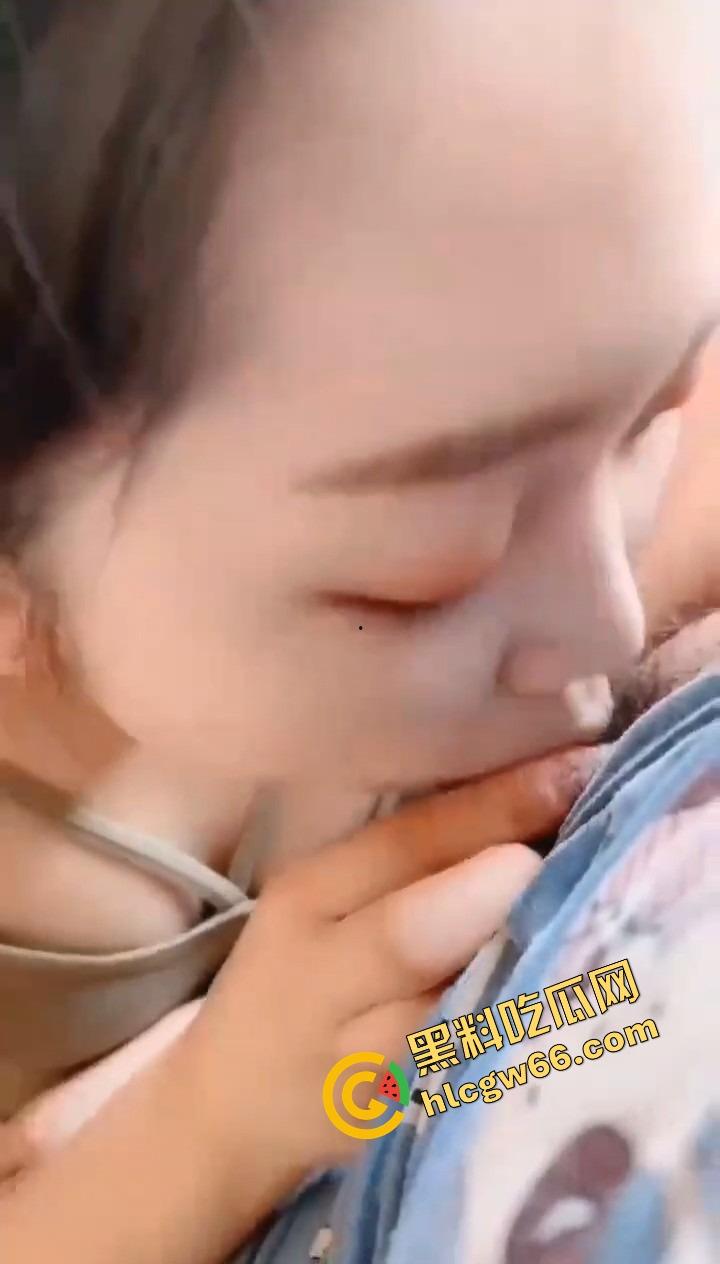 湖南瓜友真实分享人妻老婆骚成精，早上刚睁眼就含我老二，非要日一炮才吃早餐，六味地黄丸都压不住肾亏！-12