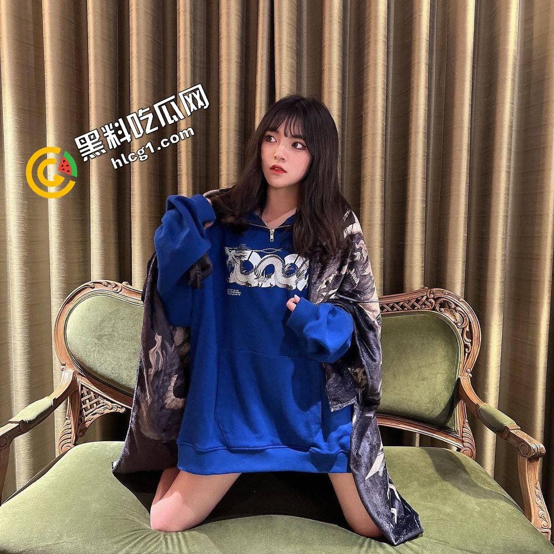 西安翻译学院小母狗，别看04年的但是真的早熟，视频外泄让人直呼过瘾！-6