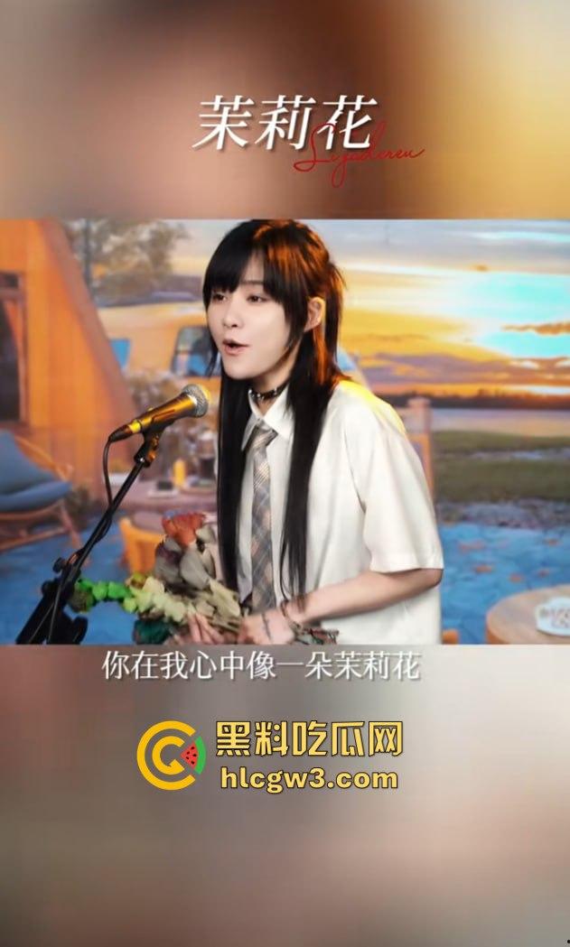 抖音千万粉丝歌手【一支沫z】与北京老头开房视频外泄 跪地舔JB主动开腿挨操 疯狂星期四V我50给你看独家!-9