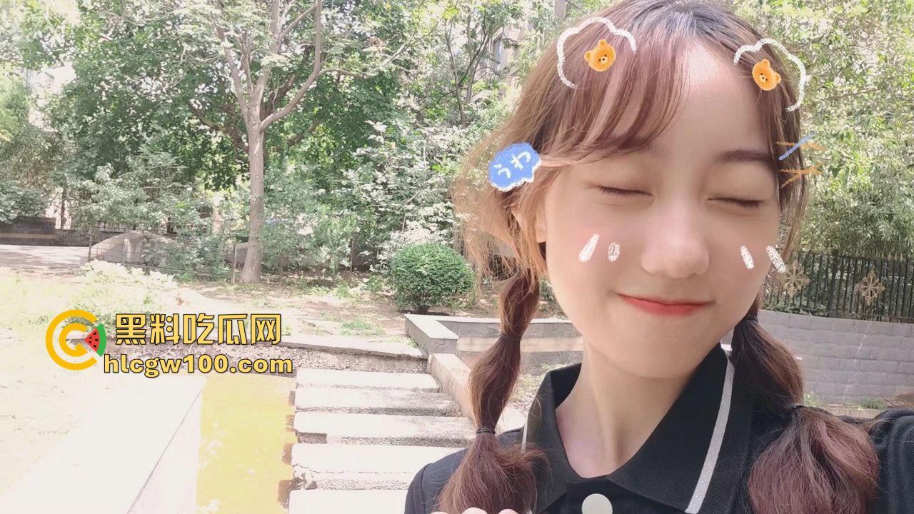 浙江外国语学院贫乳少女【张娜】，清纯外表内心放荡，花式骑乘放肆淫叫尽显放荡本性-14