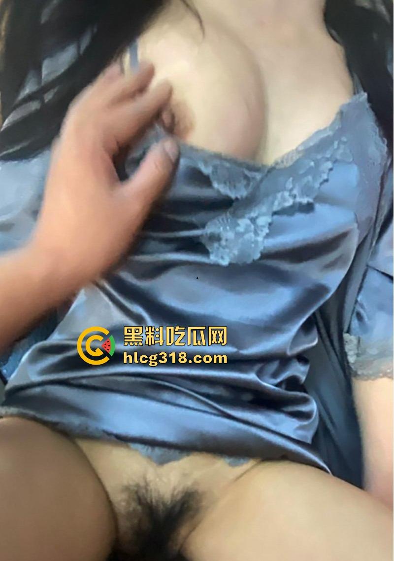 海角乱伦，酒后强上醉酒表姐，无套输出激情泄欲，巨大母乳摇摇晃晃，事后她哭的很伤心！-6