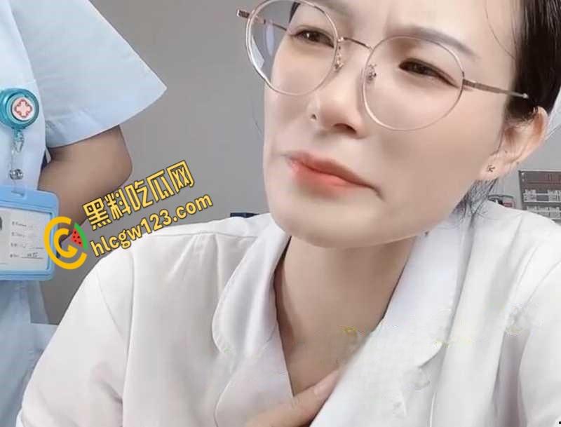 内卷之王御姐护士直播搭建医院场景，当着医生背后自慰，淫水直流的样子真是骚透了！-2