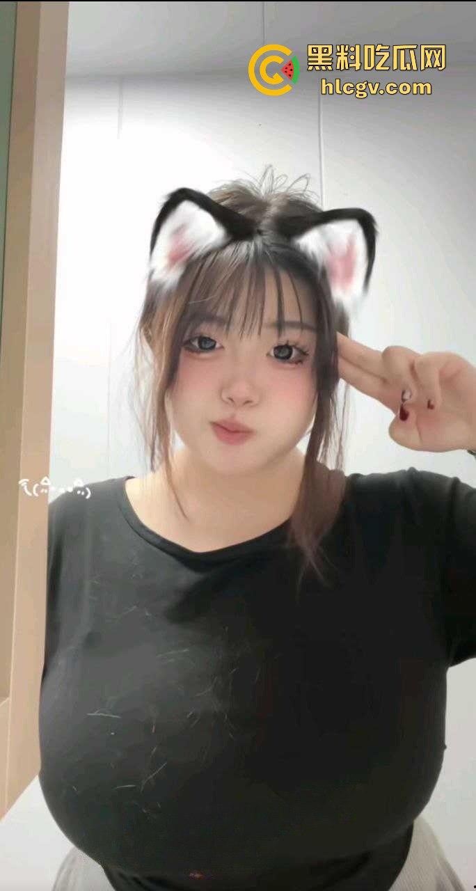 抖音巨乳骚主播『小悔不悔』销号跑路！网络卖骚求操，巨乳荡妇消失前最后的疯狂！-6