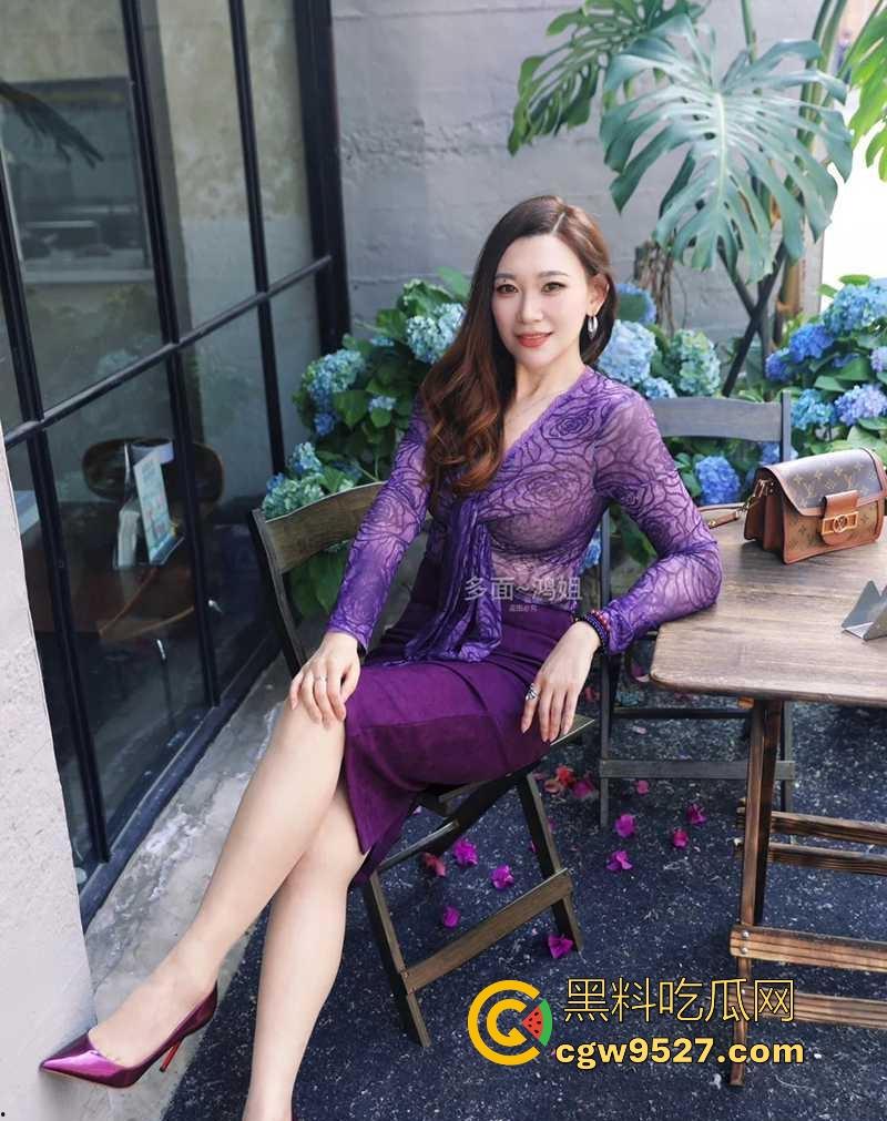 海角乱伦，放假奔波千里回家，只为回家去填满老妈的空虚小穴！老妈穿情趣内衣迎接，无套爆操内射骚穴！-4