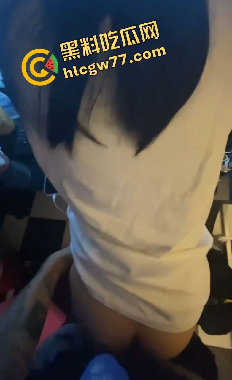 约炮纯欲萝莉翻车把校长看硬了！奶油肌肤美少女被操到嗷嗷叫-3