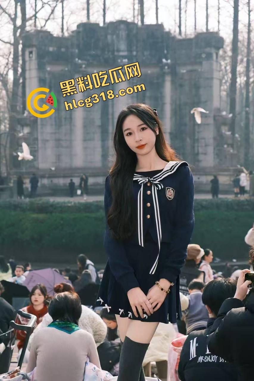 开房花活多全裸取闪送，骚女掀被露奶玩心跳，快递小哥见码如见鬼，头都不敢抬一脸写着社会险恶！-2