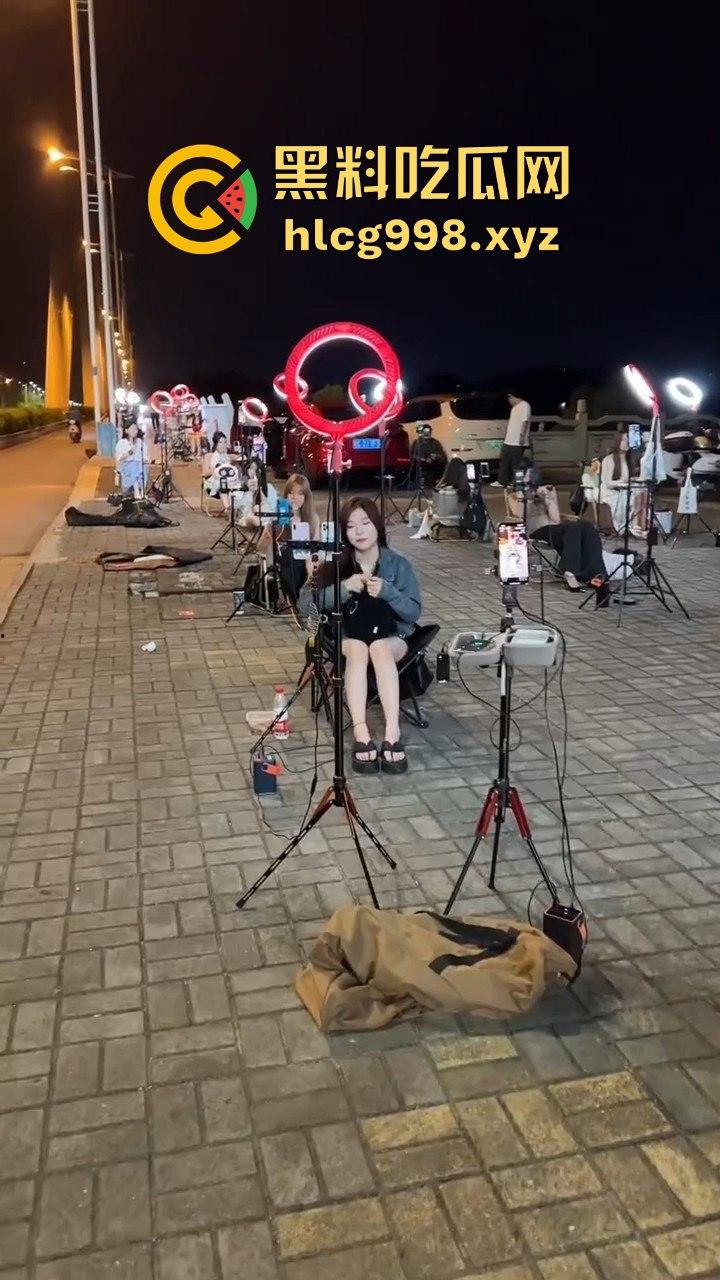 山西网红一条街！南州大桥下全是网红乞丐，美女挤满400多人，乞讨都成产业了！-7