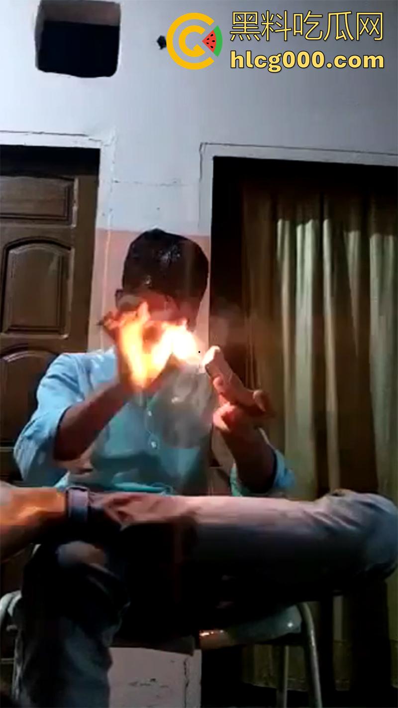 暗网流出恐怖一幕合集，小伙被砍透背部，东南亚混战分尸现场，树林剁头女孩被霸凌跳楼，胆小者勿入啊！-5