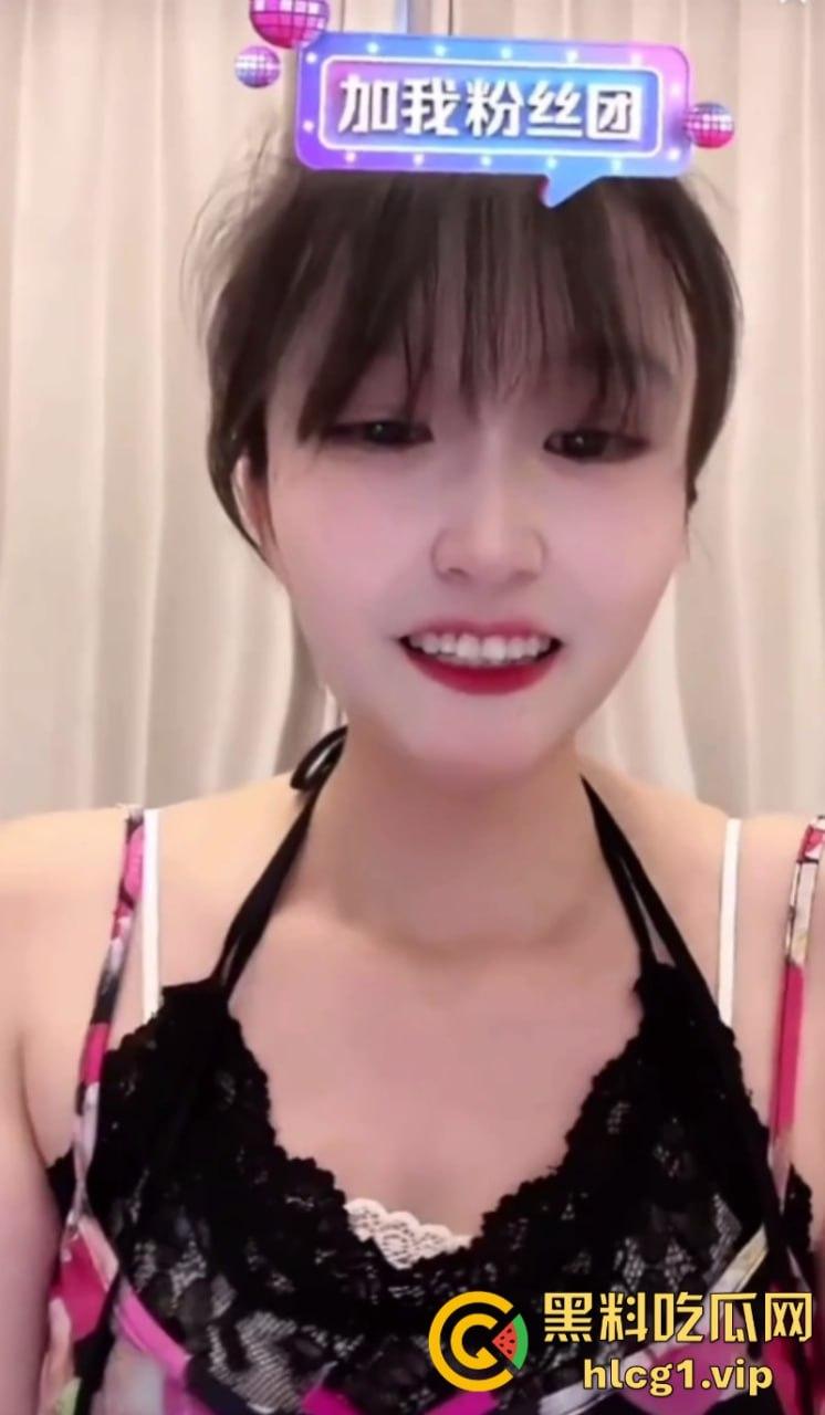 杭州老板娘“穿着清凉”被举报后 改行做直播！-4