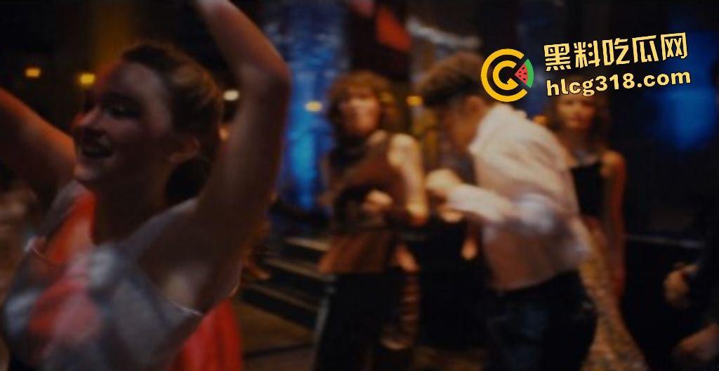 荫城高中舞会血腥恐怖！《恐惧街：舞会王后》校花争夺战变屠杀，局外人搅局少女神秘失踪！-4