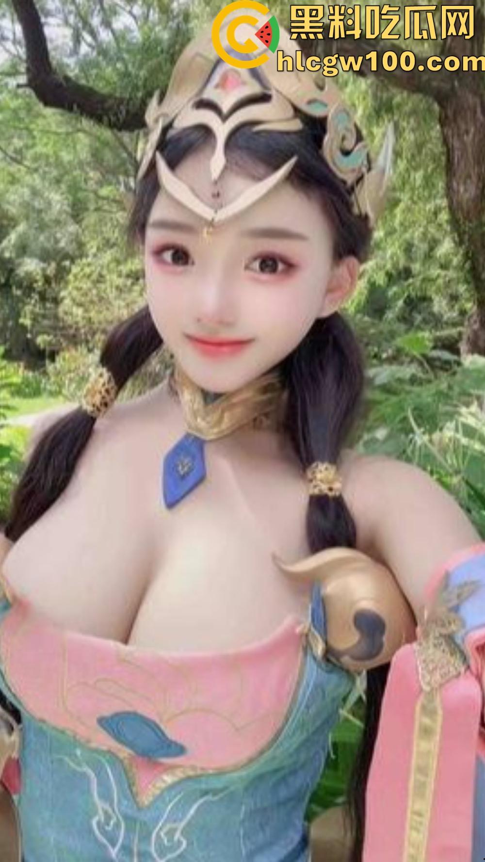 王者荣耀杨玉环奶量爆表，COS妹子大奶子乳交新玩法，这波操作真的很开门，奶妈果然不是白叫的！-8