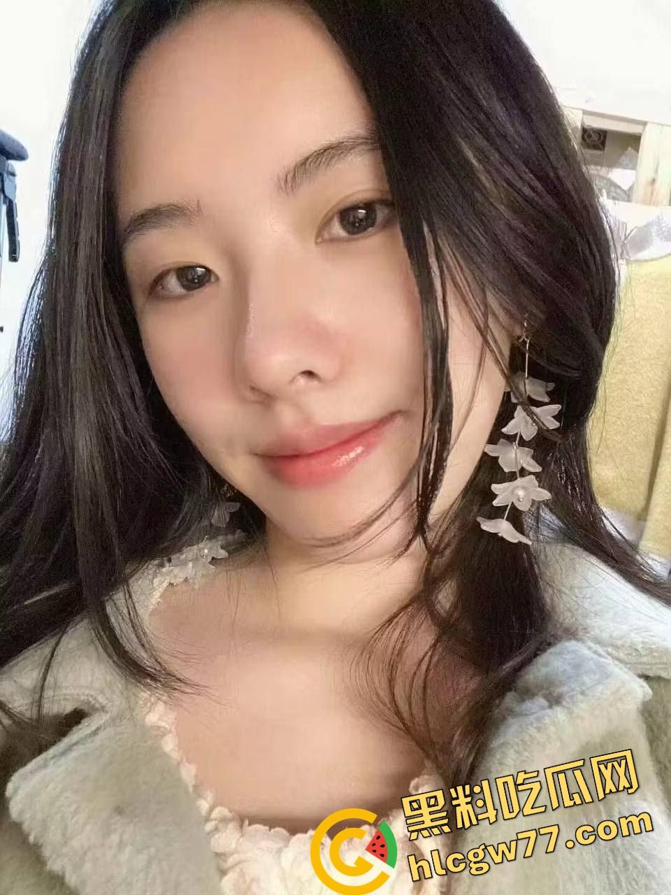 邯郸复兴区【何琳】渣女三峡大学15级经管学姐知三当三还睡烂一圈，被操怀孕两次不知爹是谁！-4