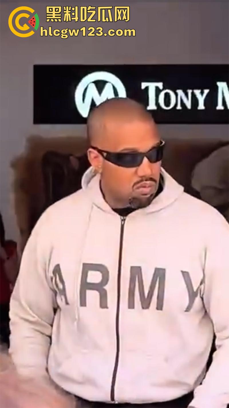 侃爷绝对真男人，从不拿大伙当外人又来炫妻了，顶级身材巨乳娇妻，穿着暴露带上街调教！-7