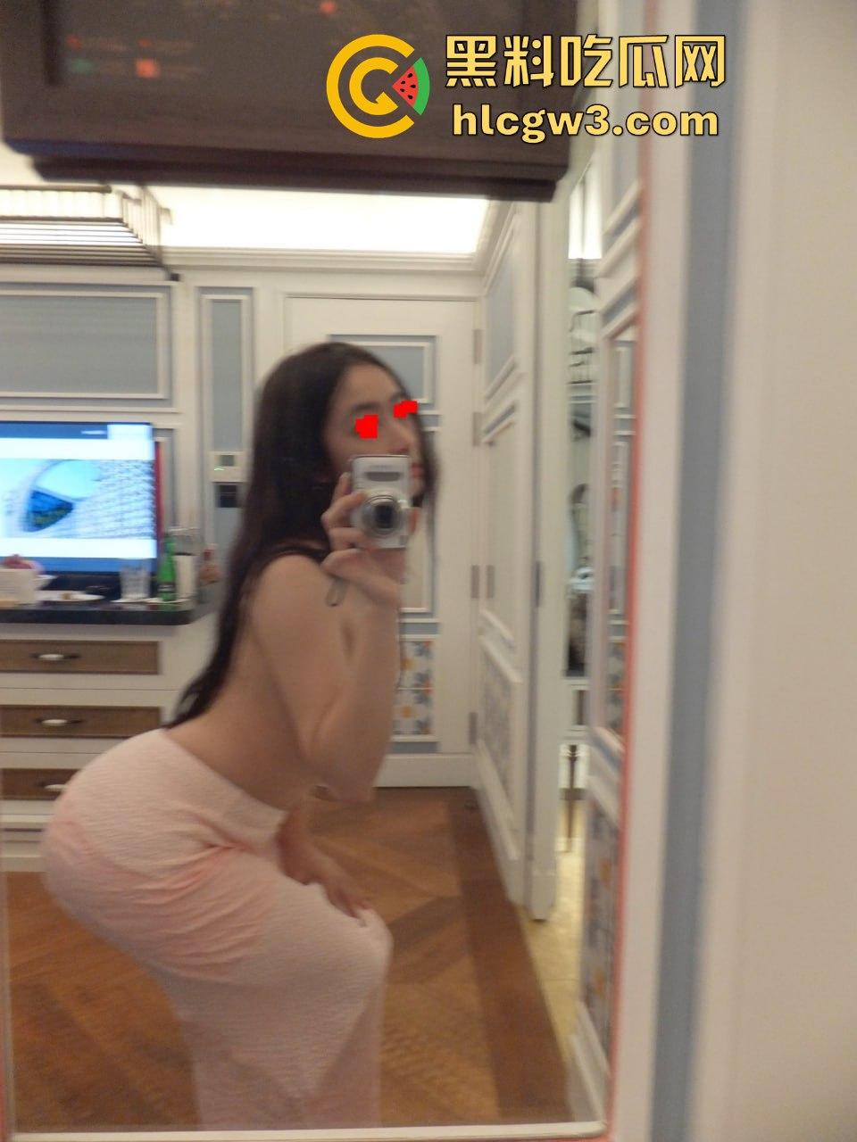 南京颜值骚御姐『任若萱』巨乳挺翘 无毛粉嫩鲍刮得像小女孩，细节流出让网友脑补全套羞耻PLAY！-8