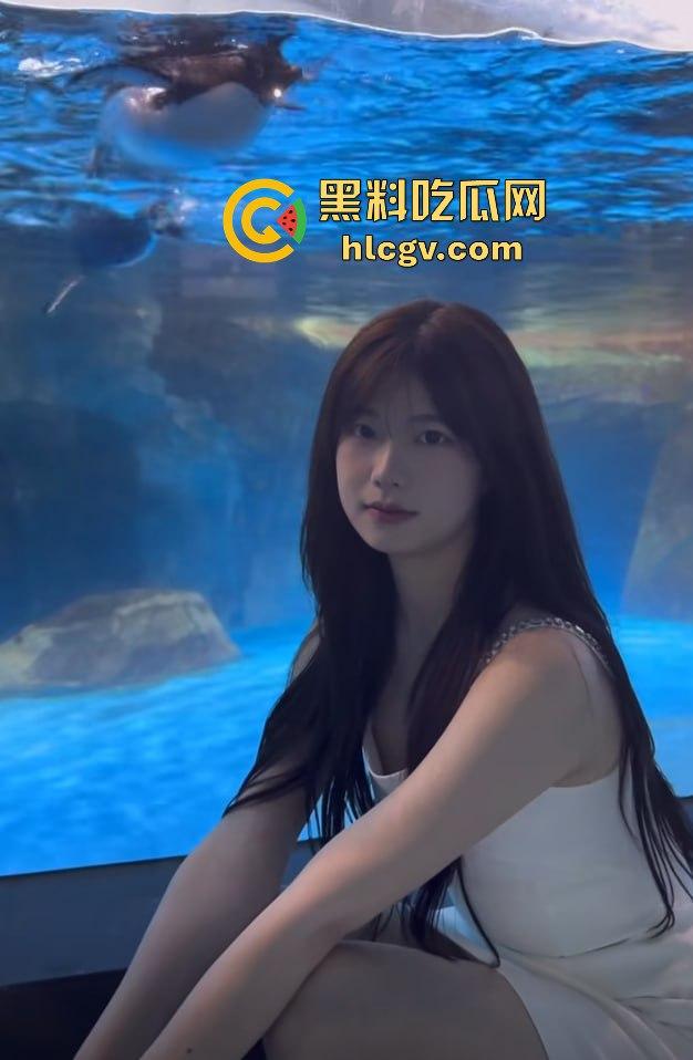 抖音48万粉丝女网红『呼小叫』成电子飞机杯？直播天天等火箭等不到，粉丝来捣一管射完就走！-4