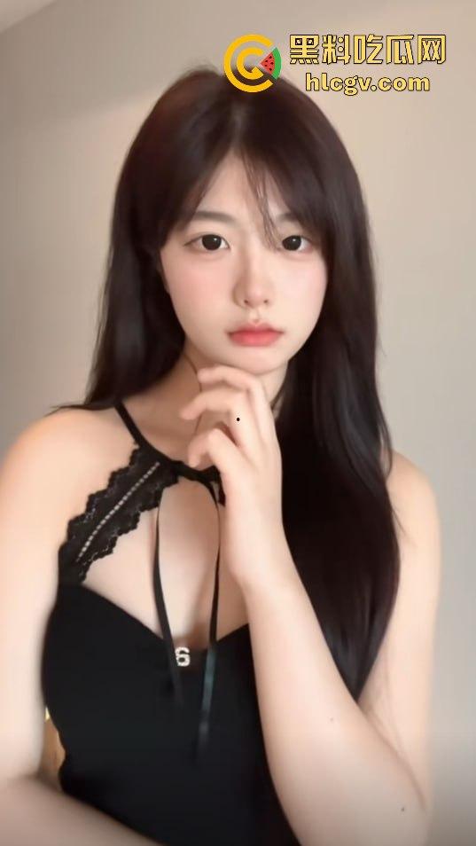 抖音48万粉丝女网红『呼小叫』成电子飞机杯？直播天天等火箭等不到，粉丝来捣一管射完就走！-10