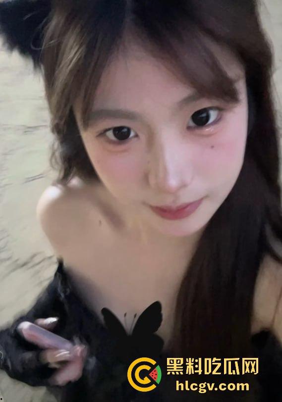 抖音48万粉丝女网红『呼小叫』成电子飞机杯？直播天天等火箭等不到，粉丝来捣一管射完就走！-13