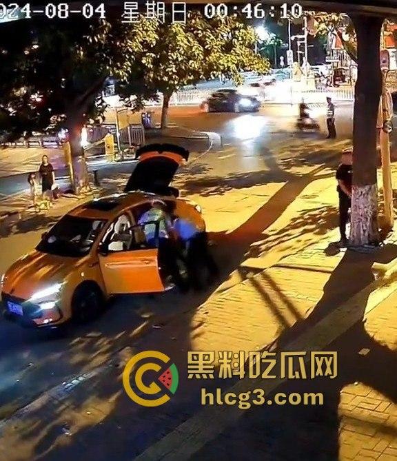 河南漯河暴力执法！男子举报警察查酒驾期间遭暴力搜车与殴打，行车记录仪被强行夺走！-9