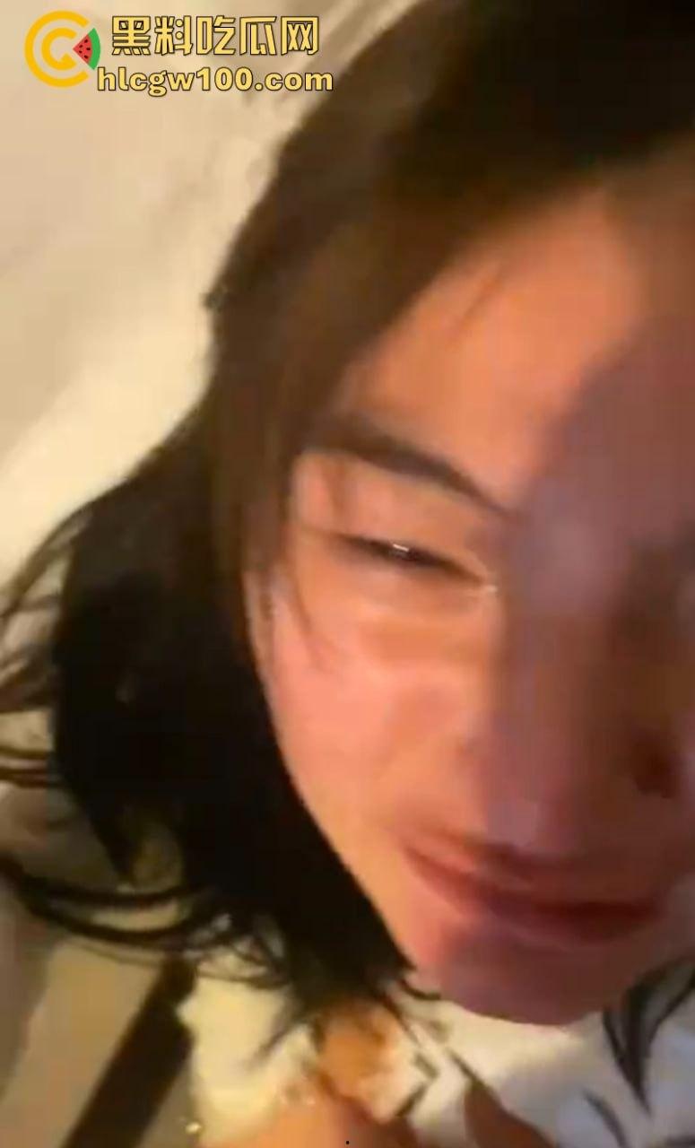 防火防盗防闺蜜 湖南小三惯犯【陈玉洁】纠缠闺蜜老公还免费送炮被捉奸在床 打成哭狗跪求原谅-9