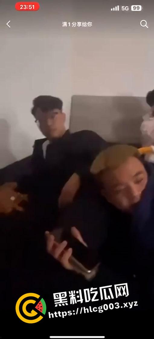 河北宁晋快手网红【菜花】精神小伙直播捉奸  羞辱打骂致女生事后割腕自杀  现场视频流出-4