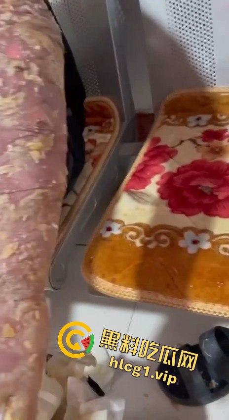 内蒙古呼和浩特惊魂一刻！02年精神小伙偷骑V4机车撞上右转SUV，摩托车当场燃烧！-13