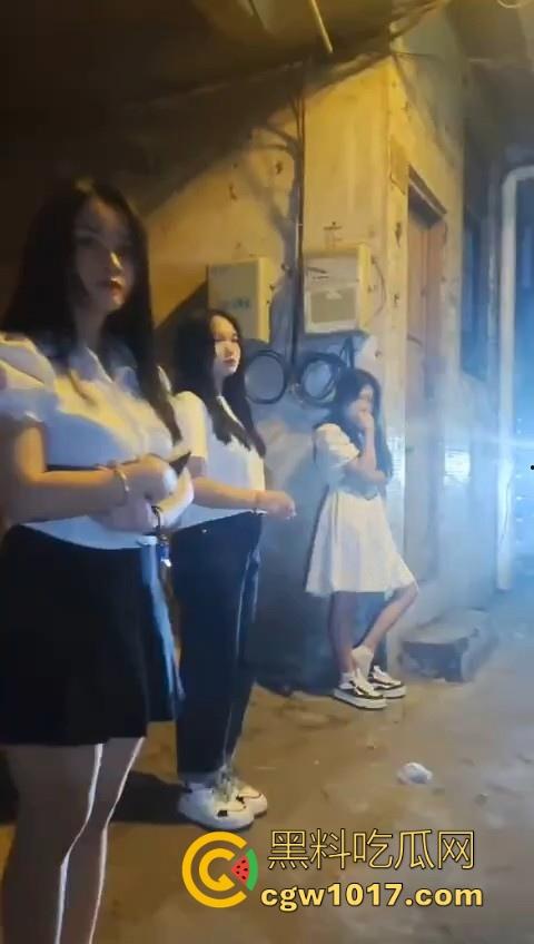 好酒不怕时间长，好妓不怕巷子深，瓜友深夜探索广东汕头小巷子，越往后越惊喜，质量还可以啊！-8