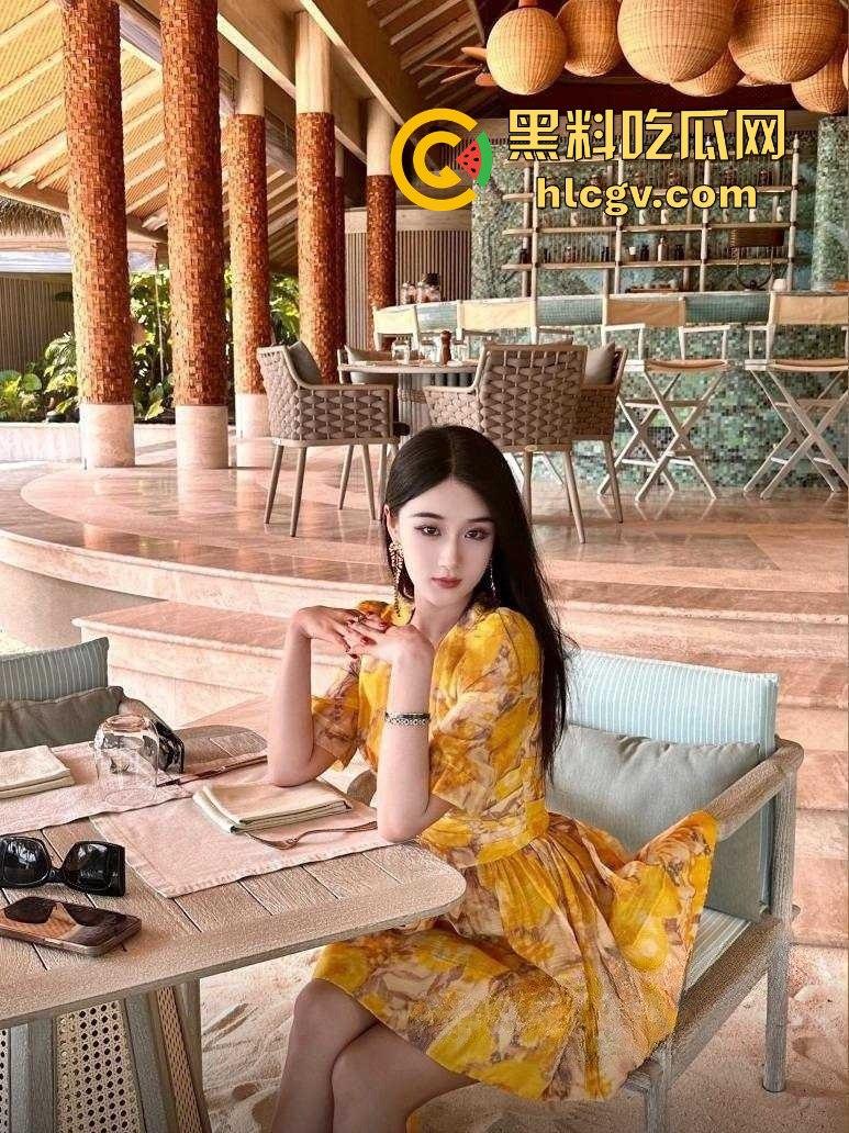 抖音网红【小瑶瑶c】大尺度裸聊！保时捷4S店美女主播下海，裸聊视频曝光！-7