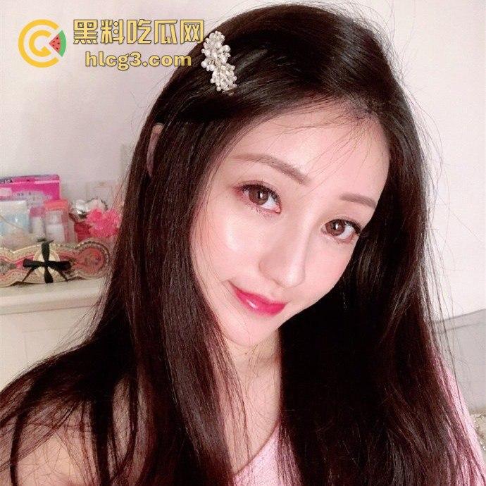 极度反差高颜值清纯女神【晓雅】性爱私拍曝光！白肤大波粉奶头尽显诱惑，私处已被金主玩黑令人心动！-3