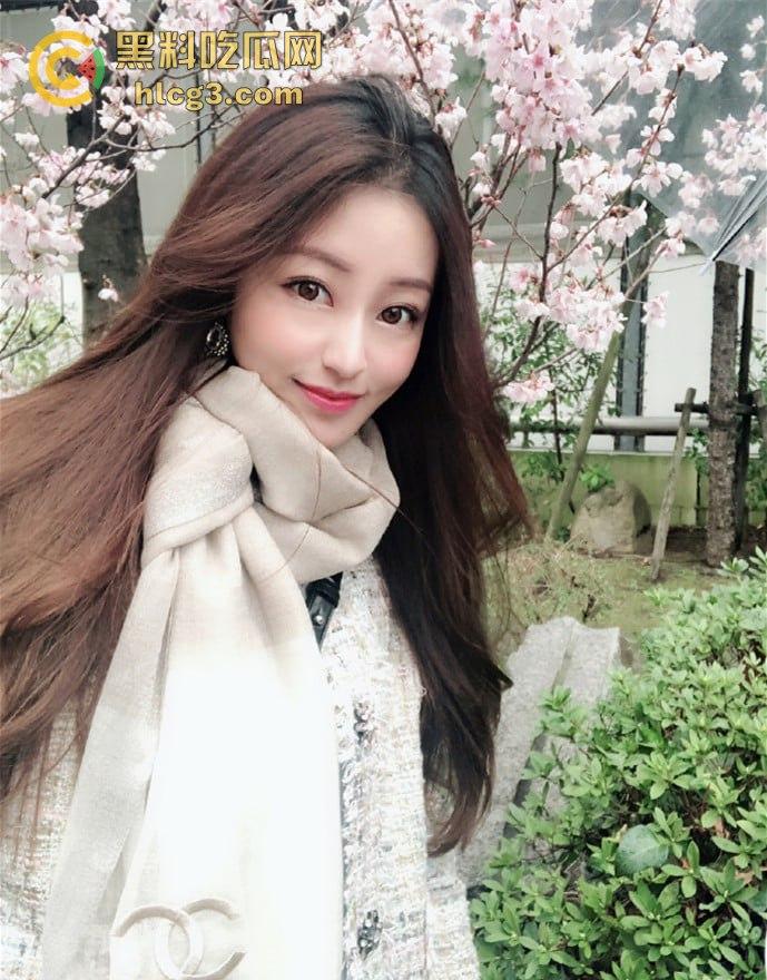 极度反差高颜值清纯女神【晓雅】性爱私拍曝光！白肤大波粉奶头尽显诱惑，私处已被金主玩黑令人心动！-6