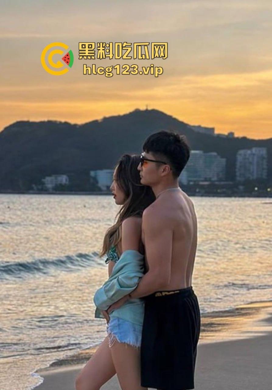 南京研究生李乐翘臀狂欢！被干到高潮，蜜穴泛滥不止直射入魂！-3