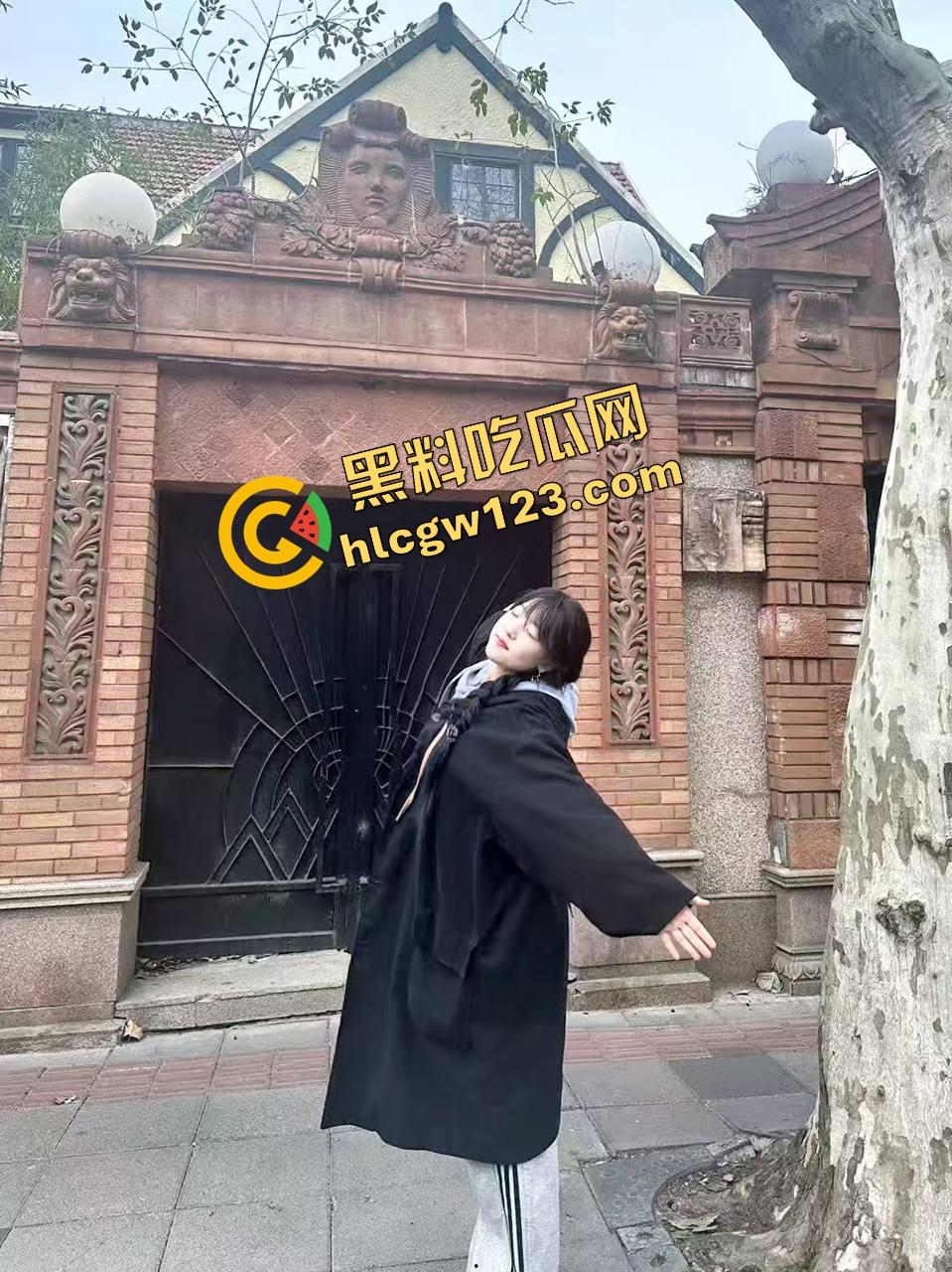 又一个女朋友被玩疯，全头罩调教成铁甲小宝，口鼻被封逼口被塞，这种重度变态玩法到底什么路数？-6