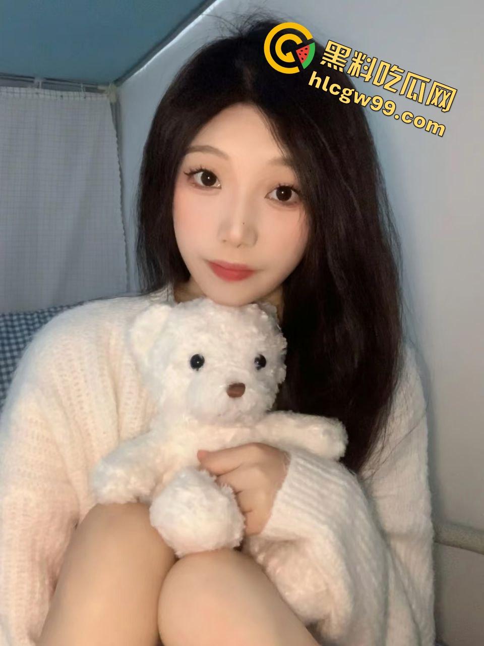 湖南长沙模特御姐反差婊【肖婷雪】做鸡上门约炮狠狠上位夹吸，淫荡内射粉嫩骚逼！独家曝光流出！-3