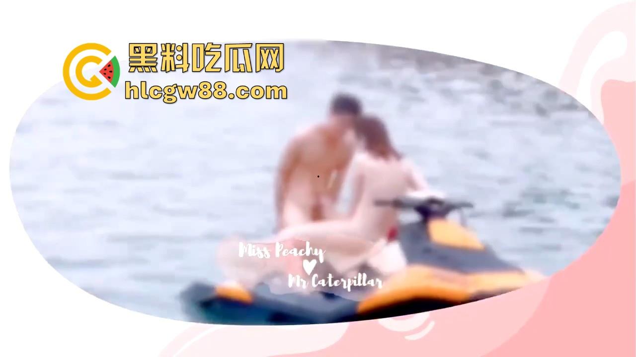 海南三亚海上摩托大野战，巨乳游艇宝贝上演真实戏码，又是羡慕大哥的一天！-9