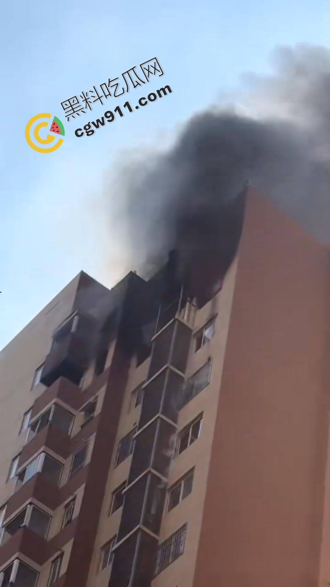 南京金恒花园12幢惊爆！热火燎天，居民命丧浓烟滚滚！燃气泄漏引发惨剧，造成1死2伤，居家安全引发热论-2