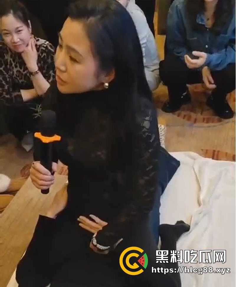 黑料性爱公开课涨知识！美女教师激情骑乘授课实录，如何用小穴吸吐大屌，达到阴蒂阴道双高潮-9