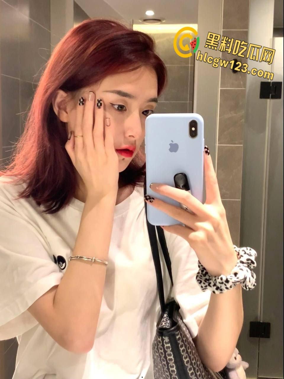 湘潭舞蹈生反差婊【沈溪】，清纯少女变土豪专属骚母狗，深喉内射最后还会唆干净筷子 !-2