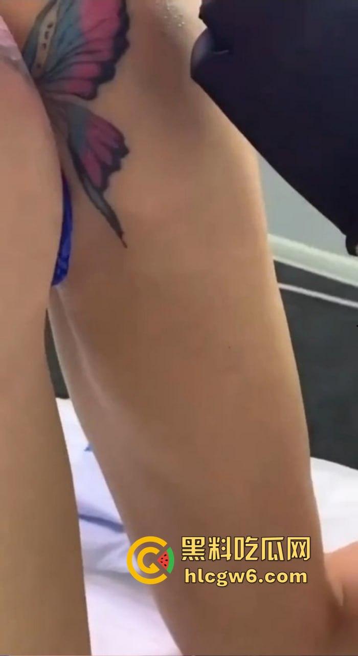 土豪新宠白虎洋马『jiesxi』重金改造 粉鲍够嫩 屁股上的蝴蝶纹得更骚，能动的蝴蝶菊谁顶得住？-4