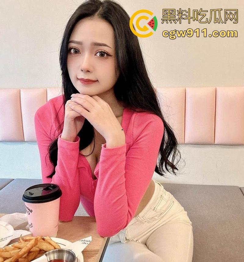 大神约炮极品女神【包子】性爱视频流出，蜂腰翘臀勾魂摄魄，乳浪翻涌如海啸，高潮时弓腰痉挛，令人血脉喷张！-4