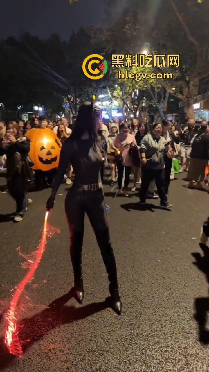 魔都万圣节夜晚骚鸡满街遍布，COS服装养眼又勾魂！上海这波夜生活『许文强』都说真香！-11
