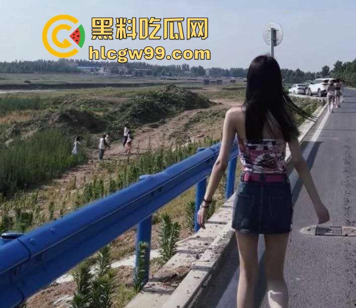 调教中山医学院极品学妹【张妮】不良视频曝光，跟金主分享跟前夫哥大战，看得人心痒痒！-7