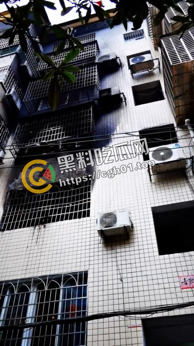 湖南株洲发生火灾 8岁女童因防盗网无法逃脱活活烧死 现场画面曝光 惨不忍睹-9