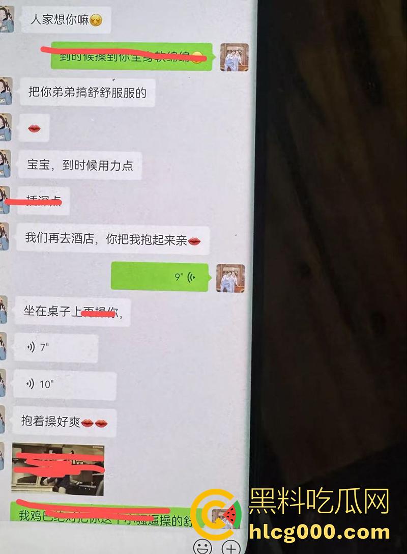 广东湛江西湖大道，已婚渣男按耐不住出轨偷情，妻子刚生孩子没多久，抱着小孩捉奸，太悲惨了！-6