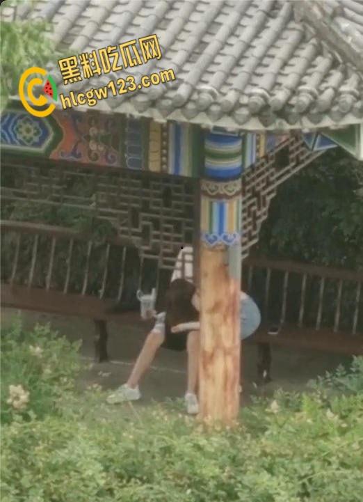 陕西理工大学情侣，户外激战全网疯传 40秒，完整版视频记录两人激情野战 !-7